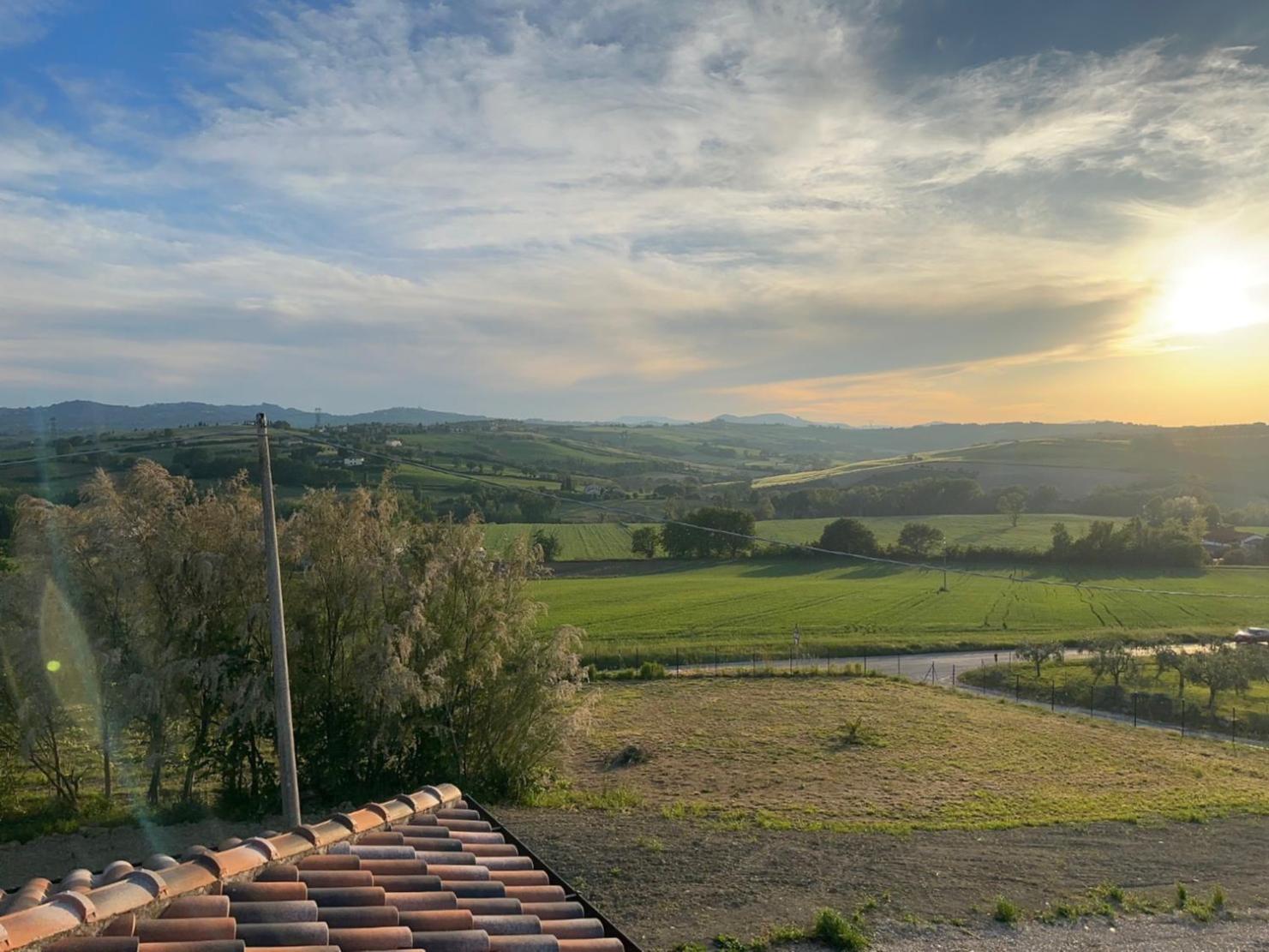La Sosta Di Guido A Tavullia Exterior foto