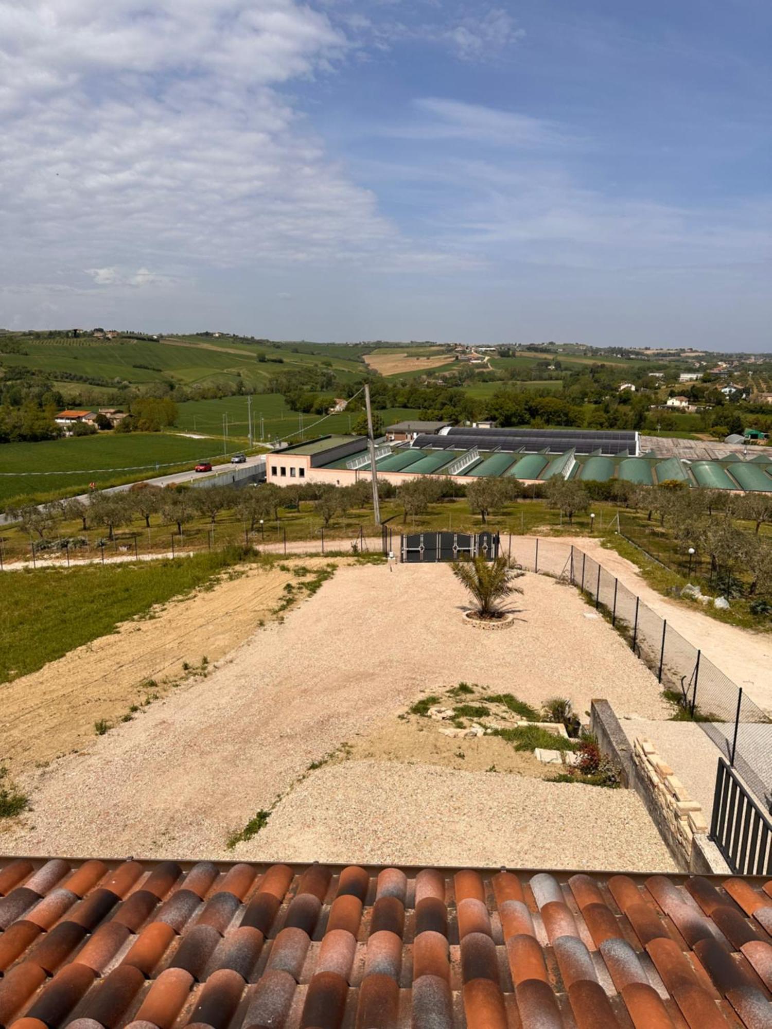 La Sosta Di Guido A Tavullia Exterior foto